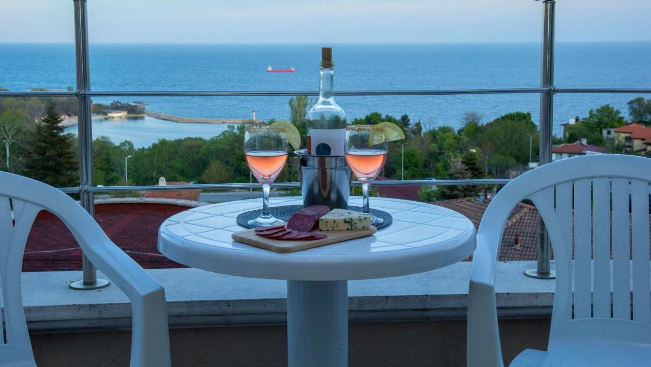 Black Sea Narcissus - Quiet Studio With Amazing Sea View Varna Dış mekan fotoğraf
